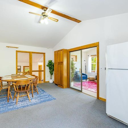 River Access Cabin With Hot Tub, Fire Pit, & Wifi! Morton Grove Extérieur photo